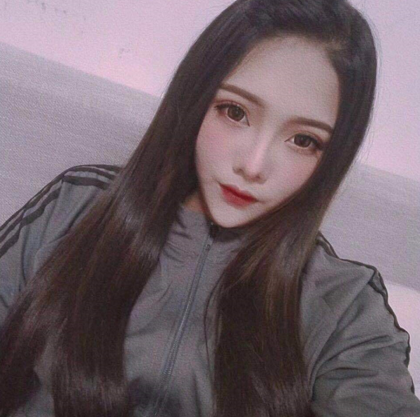 出差约的大学生，剃毛白虎馒头B，居然被我用手扣潮喷了